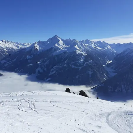 Апартаменты Wandegg Im Bergsteigerdorf Ginzling Майрхофен