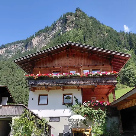 아파트 Wandegg Im Bergsteigerdorf Ginzling *