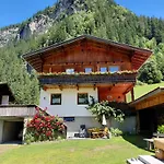 Wandegg Im Bergsteigerdorf Ginzling * Майрхофен